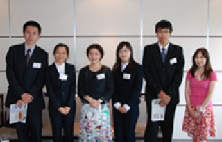2012年度ウシオ財団奨学生合格授与式